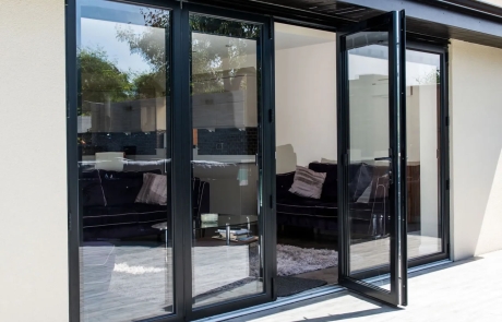 Bi fold door